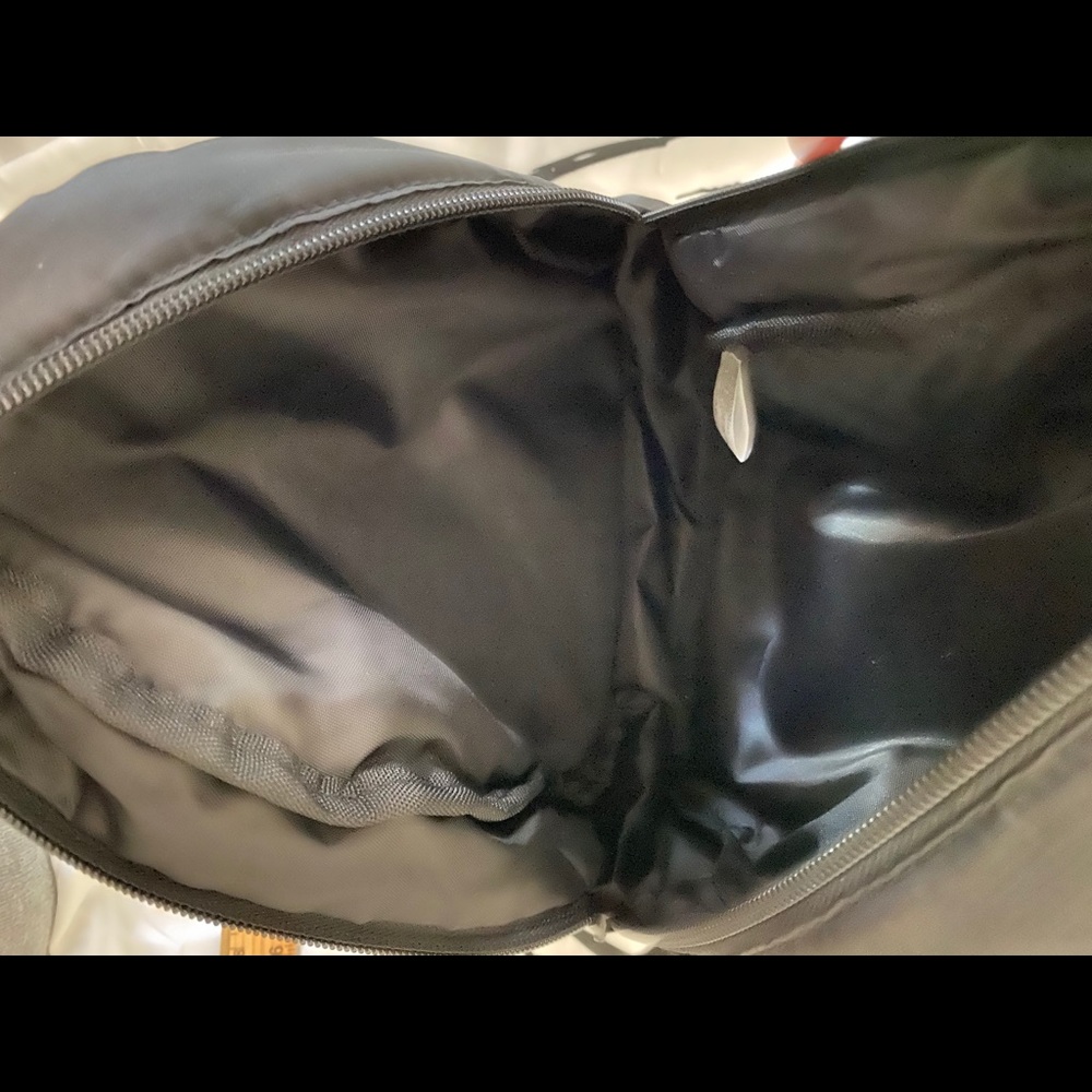 Pink mini back pack - Picture 3 of 3